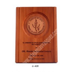 GALVANO DE MADERA CALADO