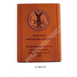 GALVANO DE MADERA LOGO CALADO